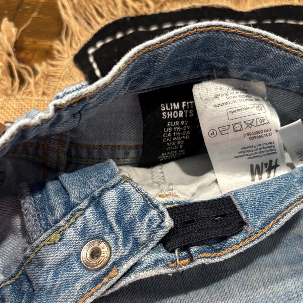 H & M Light Blue toddler Denim Shorts - Picture 3 of 4